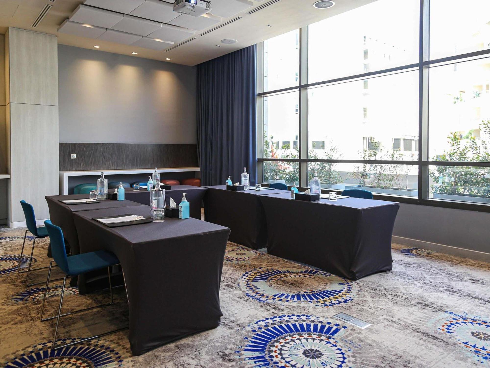 Novotel Tunis Lac Exterior photo